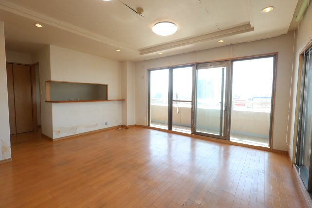 アルファステイツ母衣町の居間・リビング