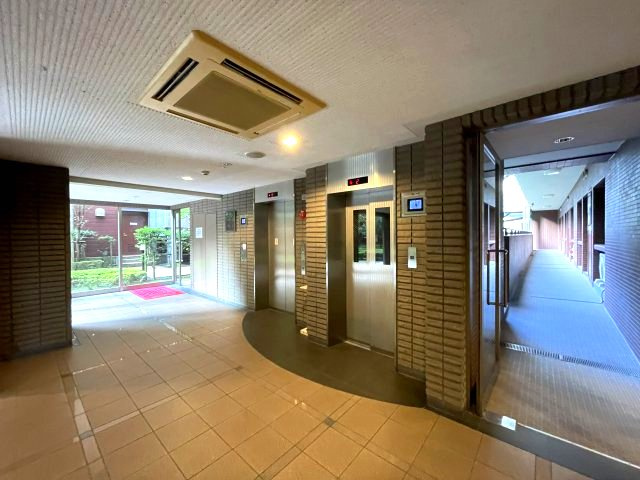 エレベーターは3基あります★