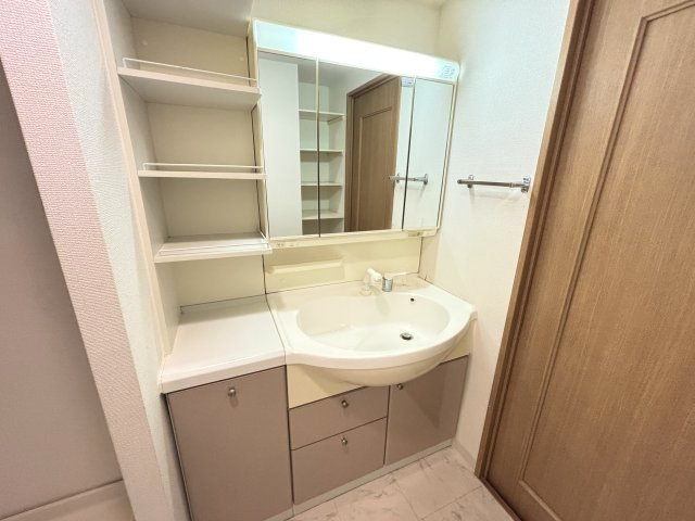 嬉しい独立洗面台★