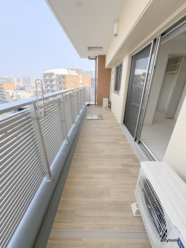 スプランディッド玉造DUE　仲介手数料無料のバルコニー