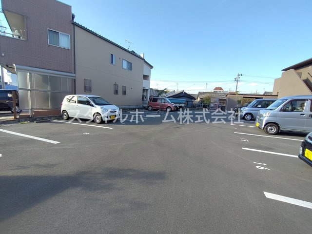 セザンヌ飯村　Bの駐車場