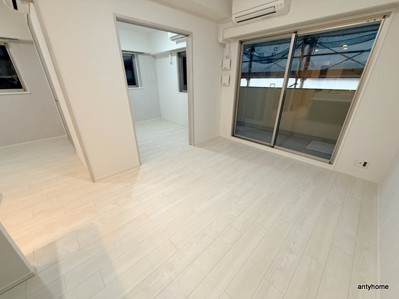 スプランディッド玉造DUE　仲介手数料無料の居間・リビング