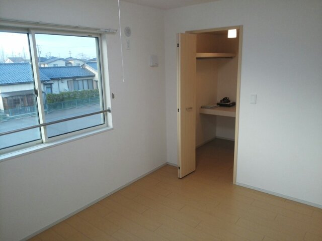 ビビエンダ　アリス　Ⅱの収納