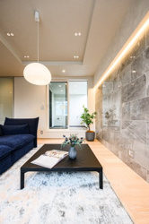 【居間・リビング】 | LDKは19帖以上の広々空間で3面に床暖房を完備
2025年11月7日撮影