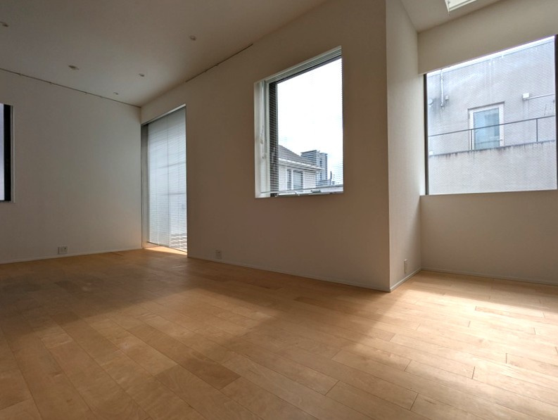 ルクール市ヶ谷払方町の画像