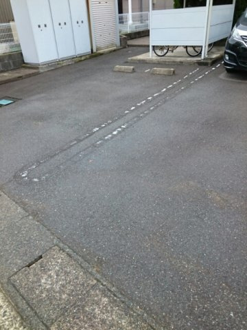 サンライフの駐車場