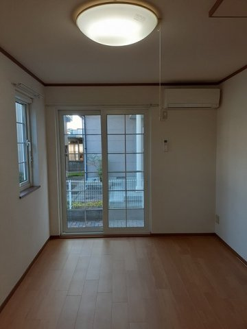 サンライフの居間・リビング