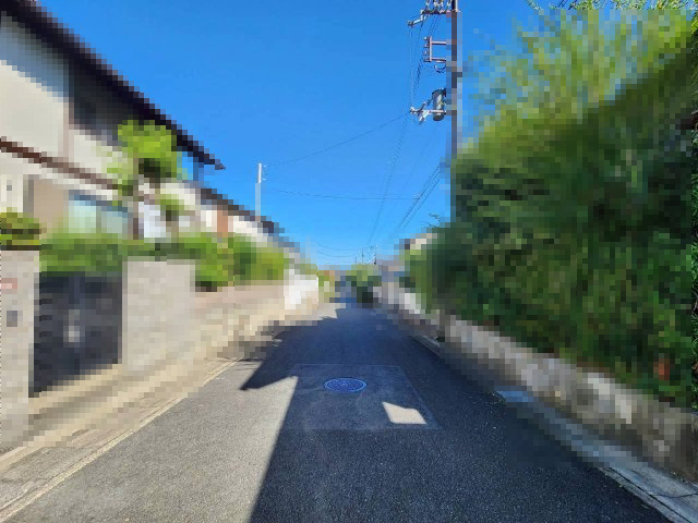 【成約済】京都市西京区御陵大枝山町5丁目の前面道路含む現地写真|子育てに適した閑静な住宅地です。
現地ご案内可能です。お気軽にご相談ください！