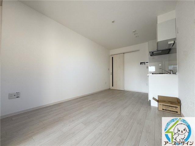 KTIレジデンス西新町の居間・リビング