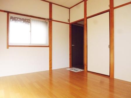 第一末廣ビルの居間・リビング