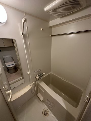 ステージグランデ府中東の浴室