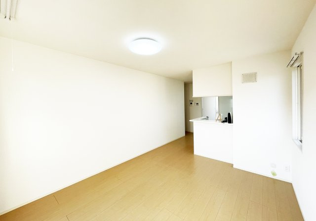 アンソレイエの居間・リビング