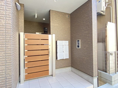 【エントランス】 | Ｆ＋ｓｔｙｌｅ浜寺石津町西　１号館 | 建物の内部です