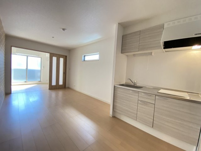 【居間・リビング】 | Ｆ＋ｓｔｙｌｅ浜寺石津町西　１号館 | こちらの居間で趣味の時間をお楽しみください