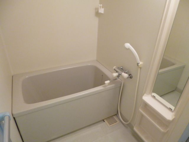 エスペランサ神宮前の浴室