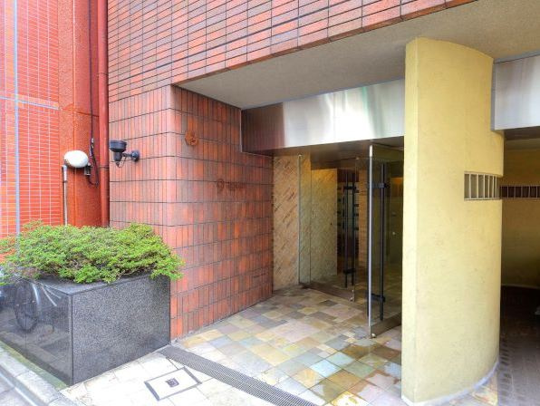 ９ｅｔａｇｅのエントランス|９ｅｔａｇｅ（ヌフエタージュ）