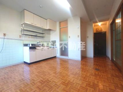 大東コーポの居間・リビング