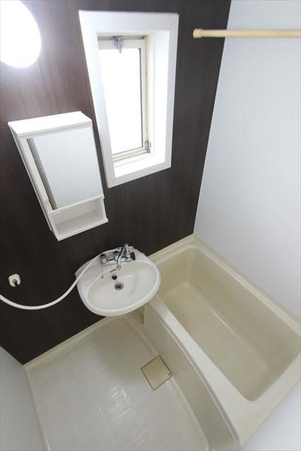 サニーテラスの浴室