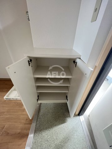 ウィンヒルズ難波南の収納|ウィンヒルズ難波南　シューズボックス