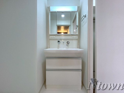 【独立洗面台】 | アイボリー | 独立洗面化粧台が付いています