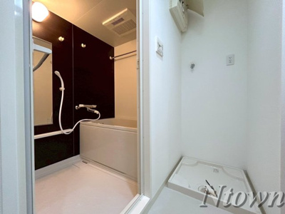 【洗面所】 | アイボリー | 使いやすい洗面所です