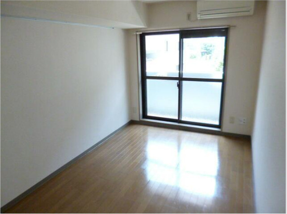 スカイコート千歳烏山第五の居間・リビング