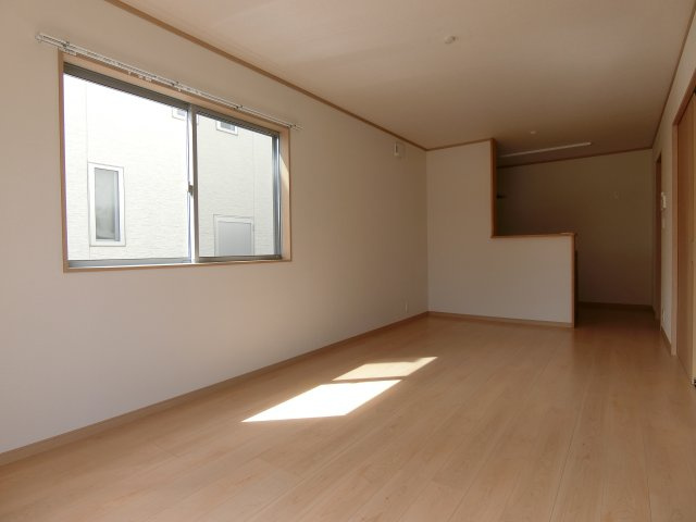 彦名町大西貸家の居間・リビング