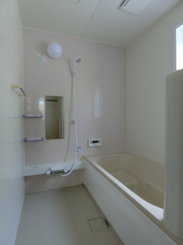 彦名町大西貸家の浴室