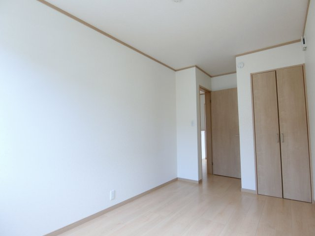 彦名町大西貸家の居間・リビング