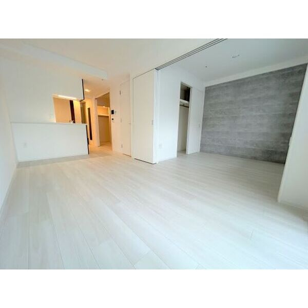 セレニテフラン新大阪の居間・リビング