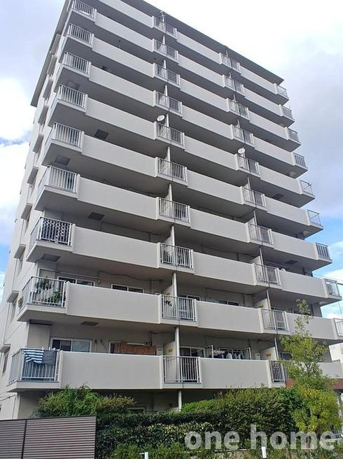 新大阪シティハイツの外観|◆周辺にはスーパーなど商業施設が充実！豊かに楽しく暮らせる環境です！