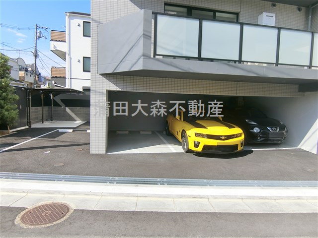 CREAL premier西馬込の駐車場