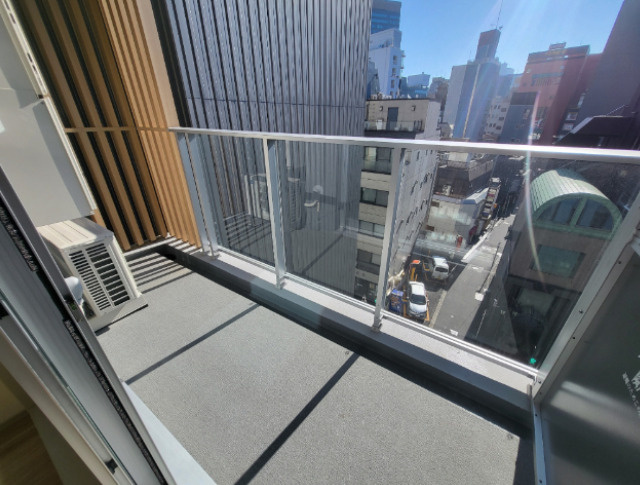 【バルコニー】