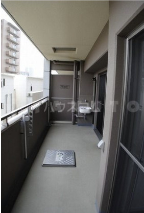 レジディア千里万博公園のバルコニー