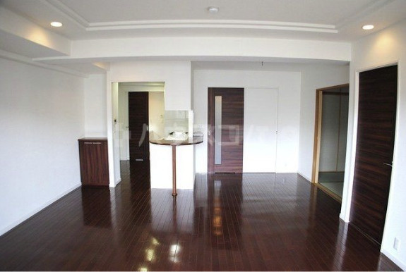 レジディア千里万博公園の居間・リビング