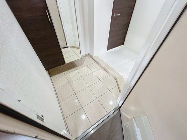 ラムール籠池の玄関