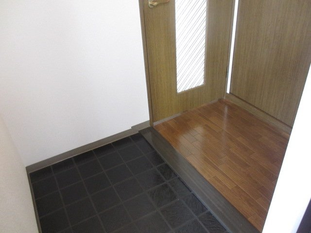 近畿荘（ハーバーキンキ）の玄関