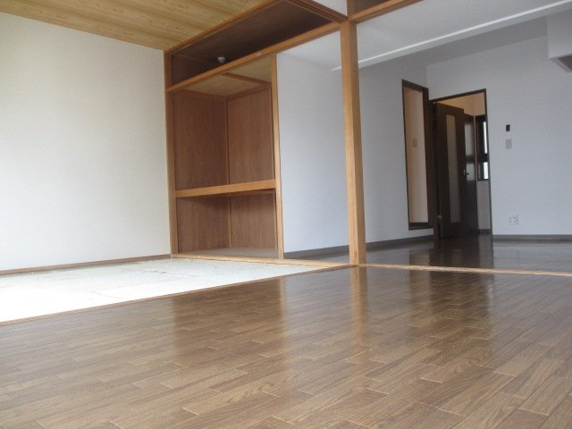 近畿荘（ハーバーキンキ）の居間・リビング