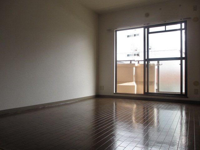 近畿荘（ハーバーキンキ）の洋室