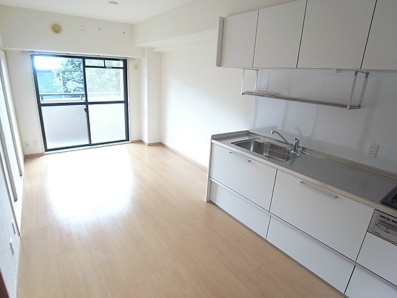 ベルコート相楽園の居間・リビング