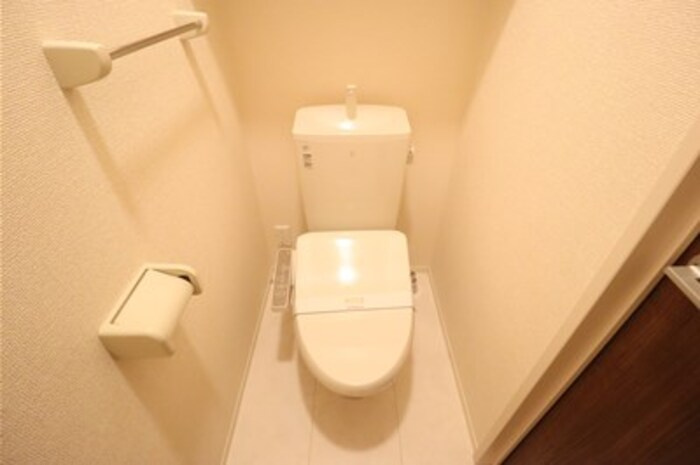 K.エスポワールのトイレ|温水洗浄暖房便座