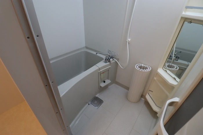 コモド八ヶ崎 Ａ・Ｂの浴室|ユニットバス