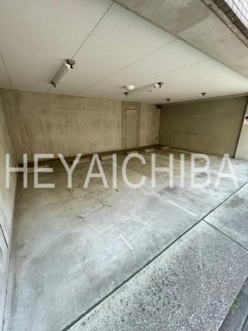 日神デュオステージ御徒町の駐車場