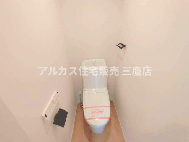 三鷹市井口５丁目 中央線 武蔵境駅 新築戸建のトイレ