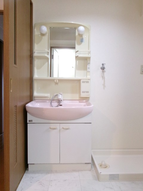 キャピタル高尾の洗面所