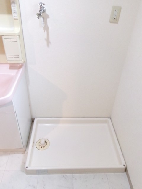 キャピタル高尾の居間・リビング