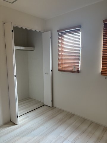 【収納】 | 足立区神明2丁目戸建 | 洋室45帖収納