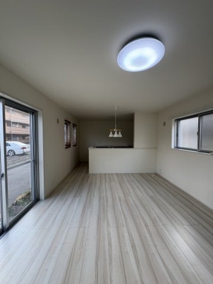 【居間・リビング】 | 足立区神明2丁目戸建