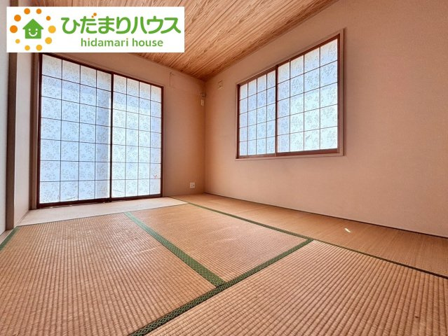 野田市上花輪　中古戸建の和室|扉を閉じれば来客用のお部屋として。開いて広い空間を作れば、お子様の遊び部屋として使えます！
