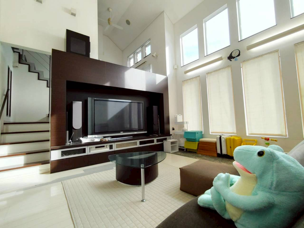 茶内旭町3丁目中古住宅の居間・リビング